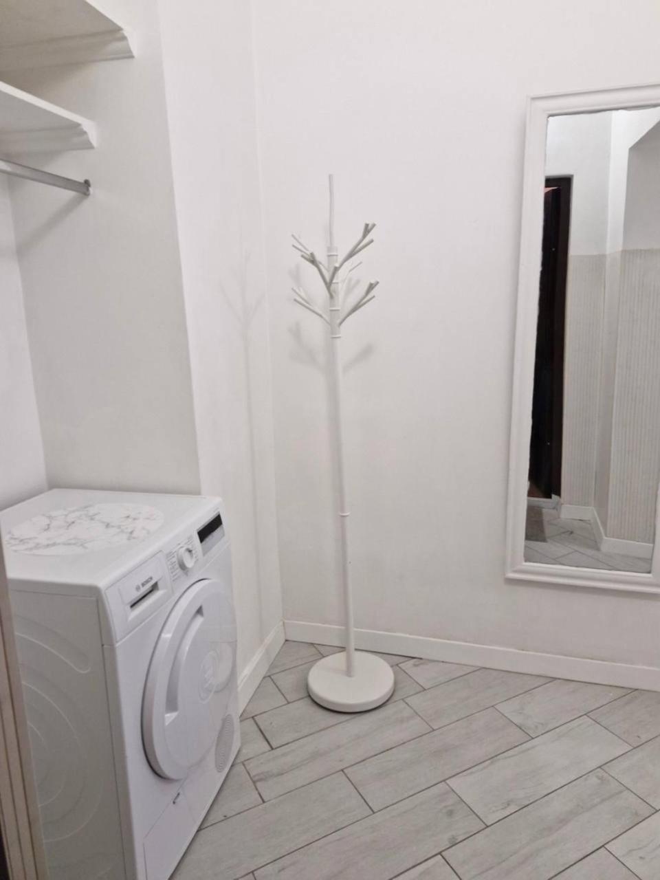 Куліша 15, Апартаменти В Центрі,Тц Форум,Оперний Lviv Ngoại thất bức ảnh