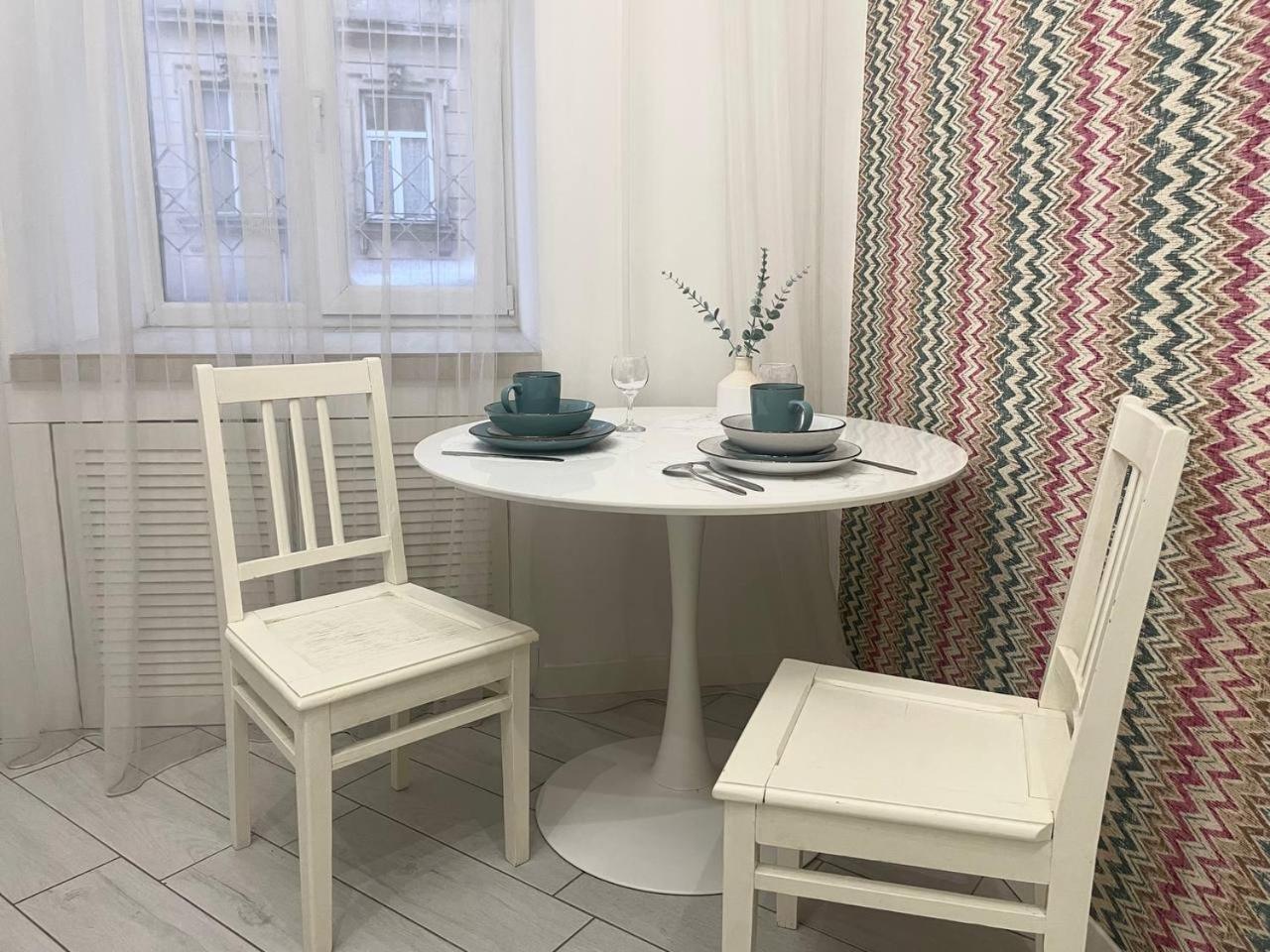 Куліша 15, Апартаменти В Центрі,Тц Форум,Оперний Lviv Ngoại thất bức ảnh